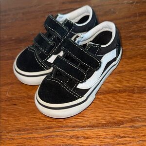 Kids Black and White Velcro Sneakers vans size 4.5T